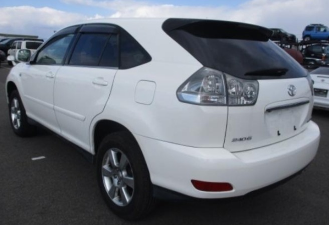 2004 TOYOTA HARRIER 240G